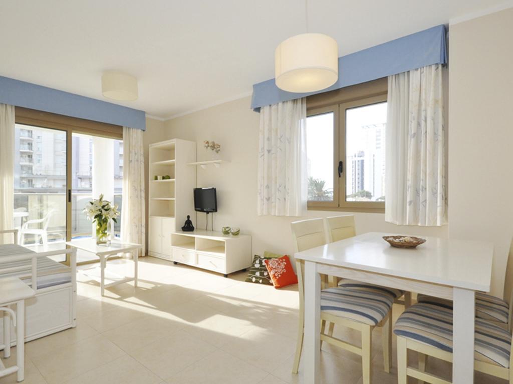 Apartamentos Larimar Unitursa Calpe Room photo
