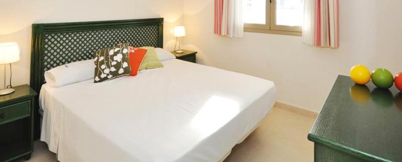 Apartamentos Larimar Unitursa Calpe Room photo